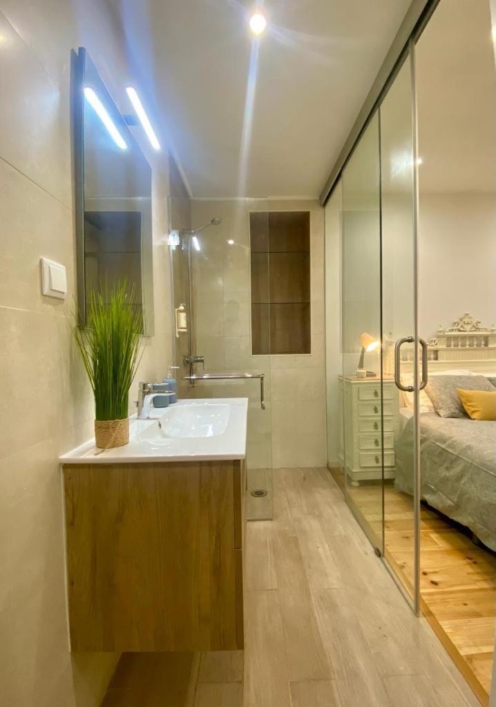Farmácia Vila Lobos Apartment Lisbona Esterno foto