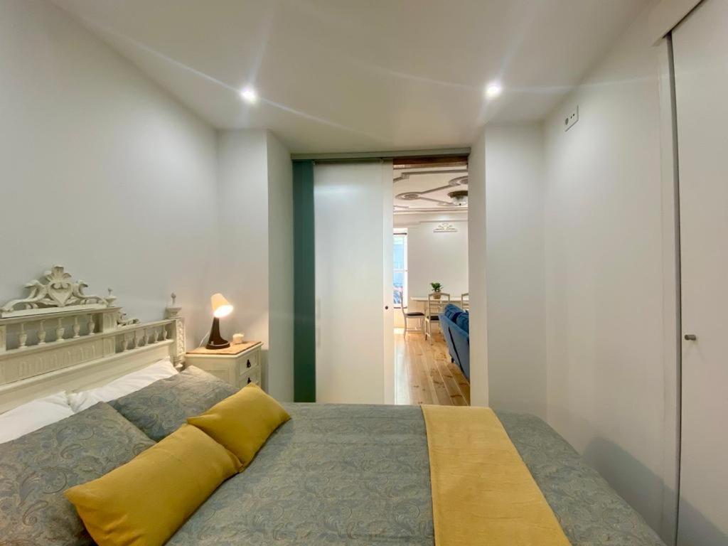 Farmácia Vila Lobos Apartment Lisbona Esterno foto