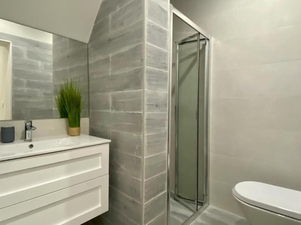 Farmácia Vila Lobos Apartment Lisbona Esterno foto